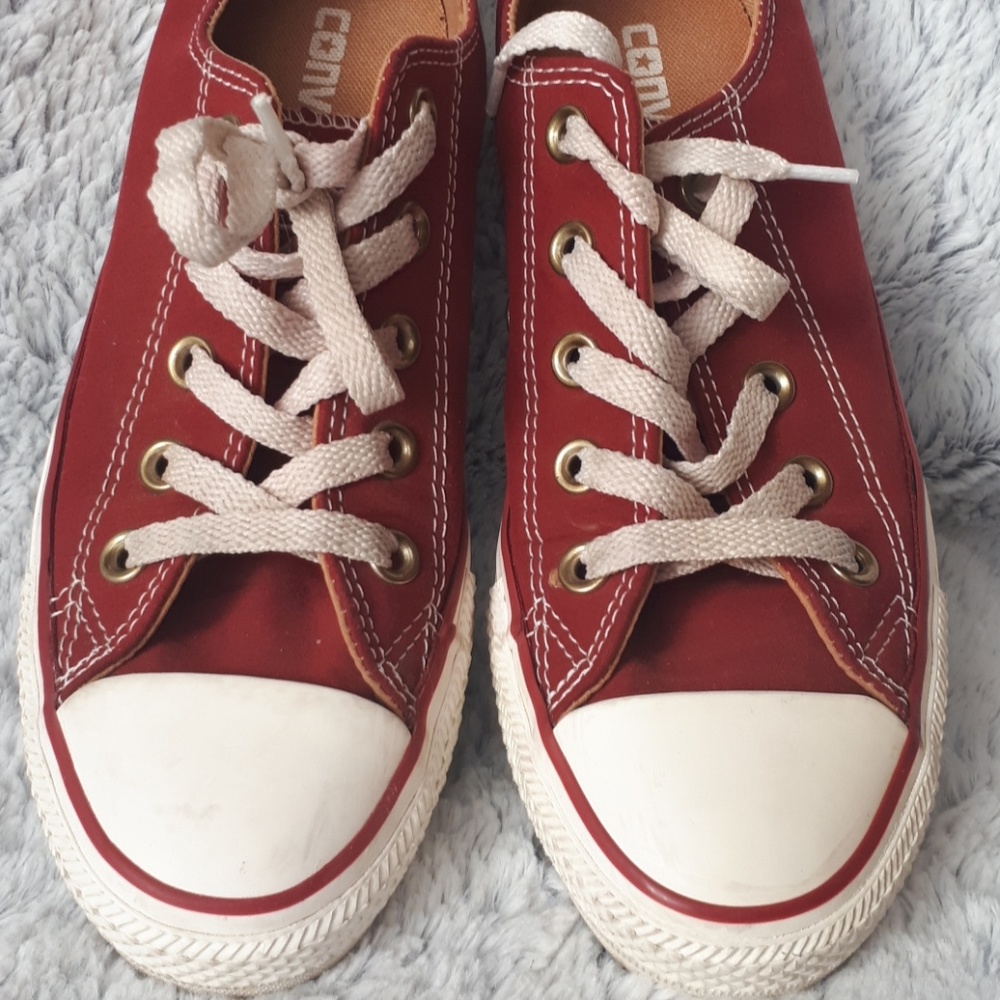 Converse - Picture 3 of 4